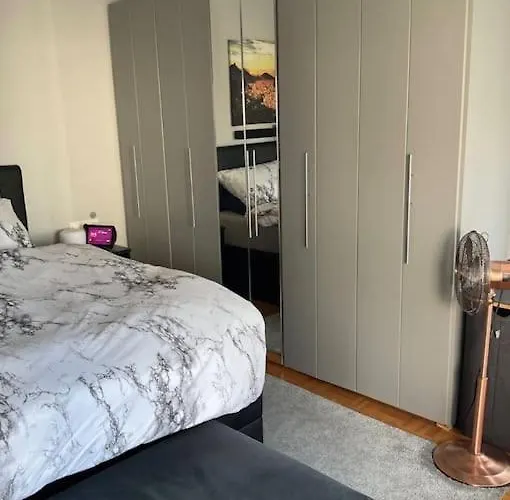 公寓 Gemuetliche Mit Kueche Und Flexiblen Schlafplaetzen Kahl am Main